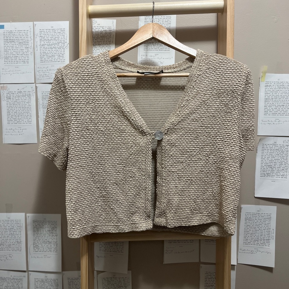 Vintage Cropped V-neck Beige Cardigan with Shoulder Pads